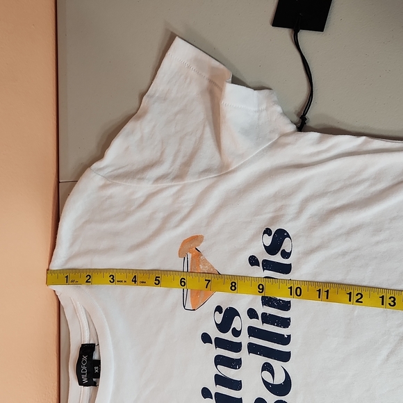 $5☃️Wildfox "Bikinis & Bellinis" Graphic Tee - Picture 5 of 9